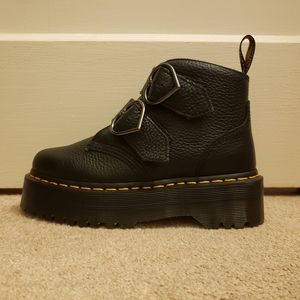 Doc Martens - Devon Heart Black Size US 6 (NWT)